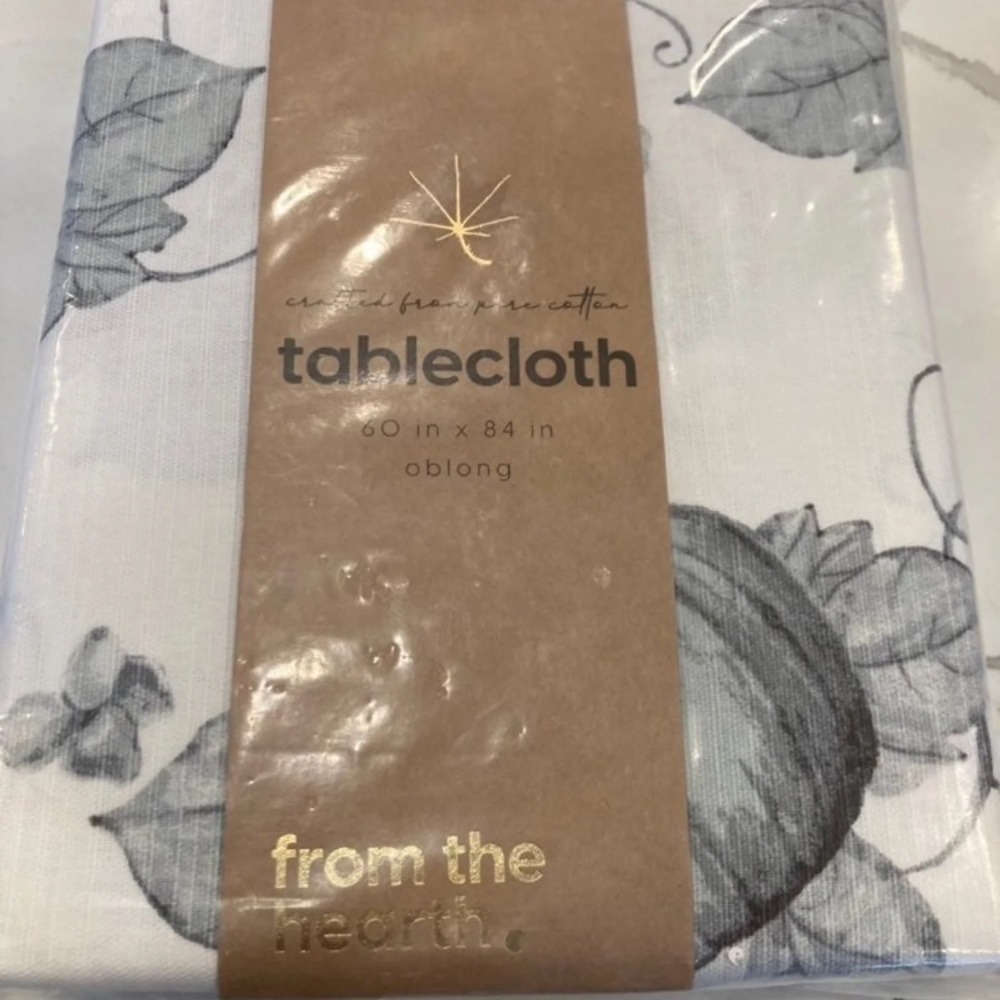 Blue pumpkin table cloth